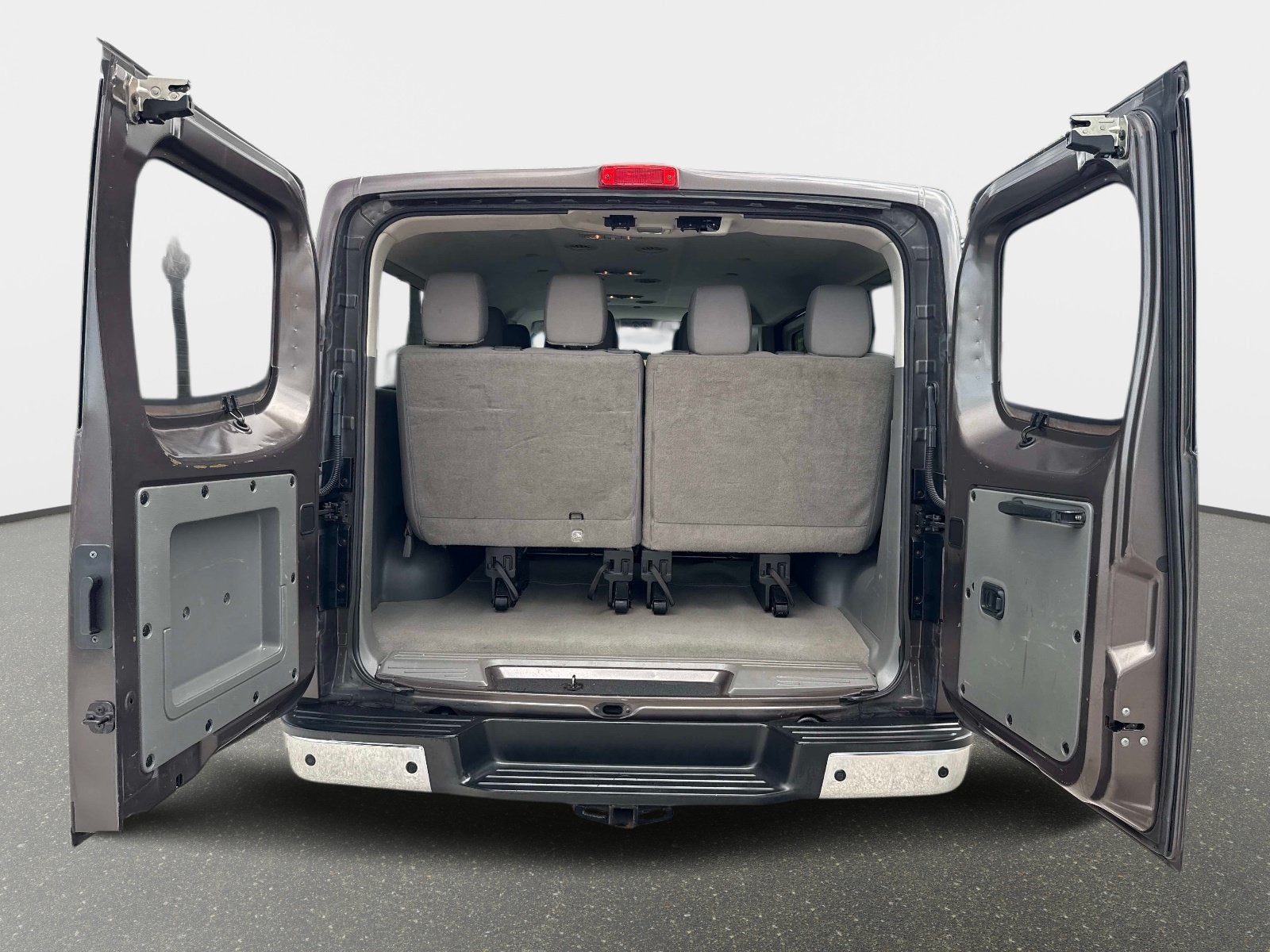 2015 Nissan NVP S