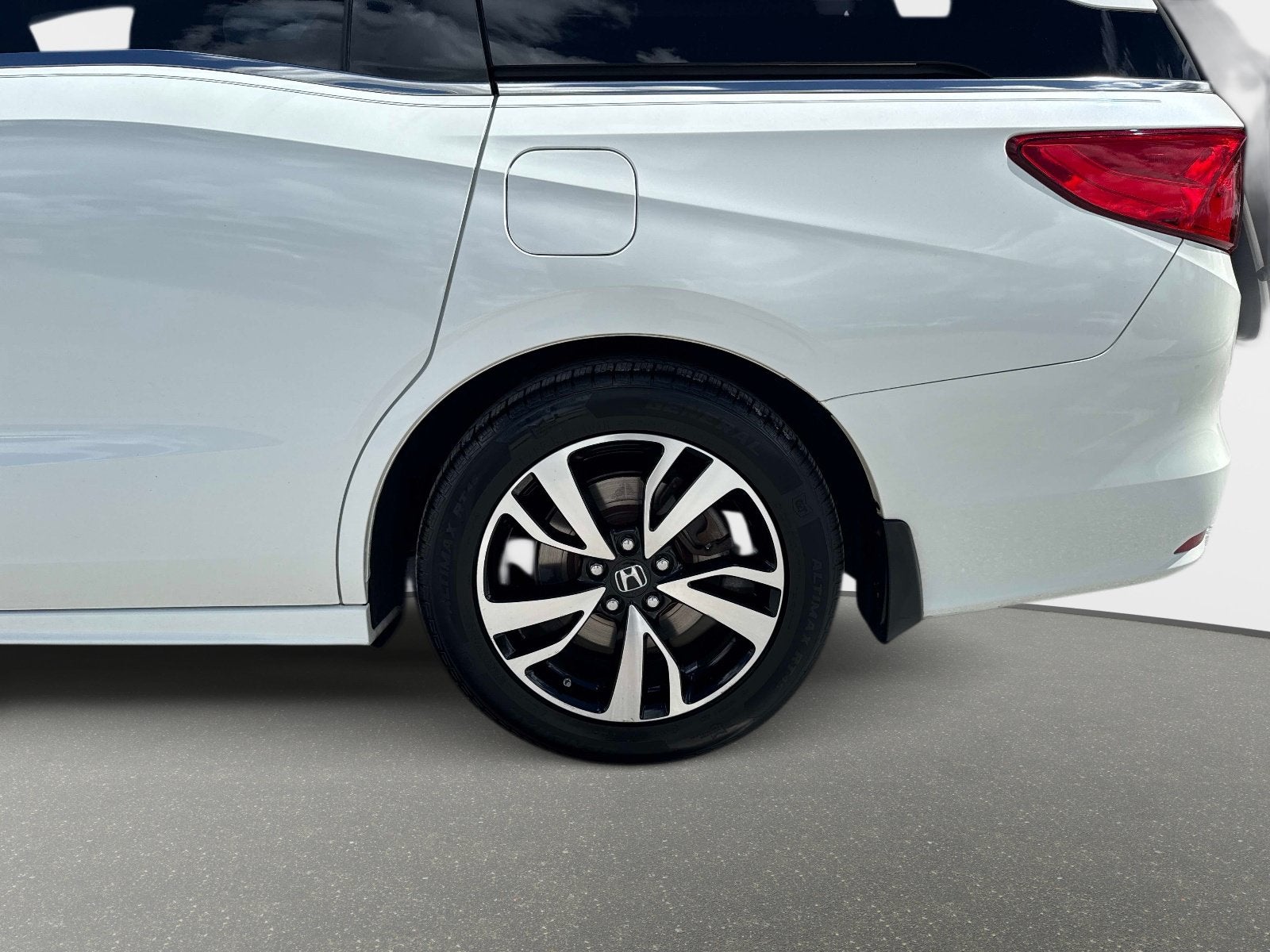 2018 Honda Odyssey Elite