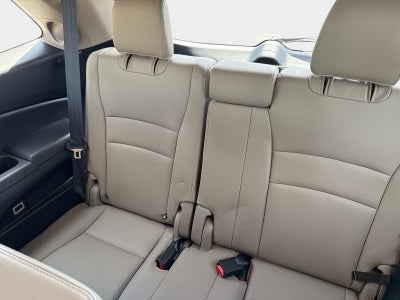 2022 Honda Pilot Touring 8-Passenger