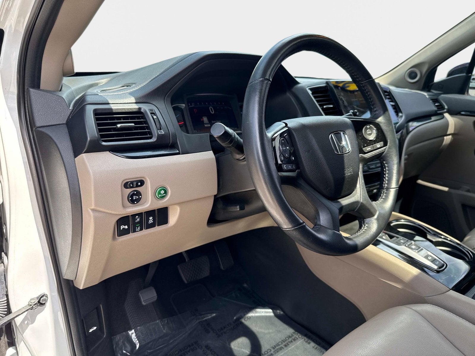 2022 Honda Pilot Touring 8-Passenger