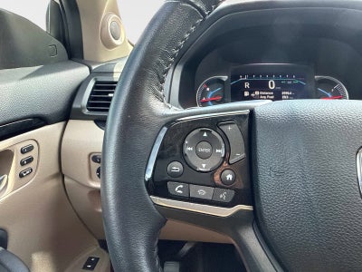 2022 Honda Pilot Touring 8-Passenger