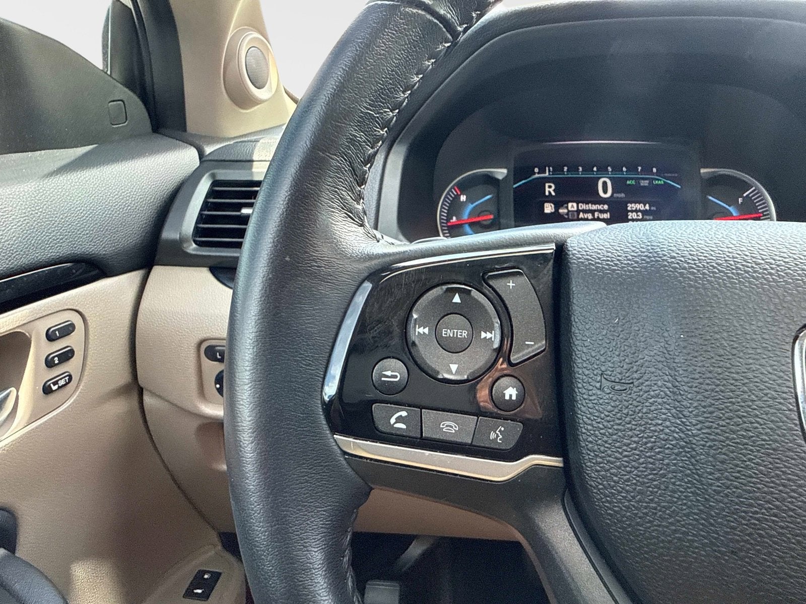 2022 Honda Pilot Touring 8-Passenger