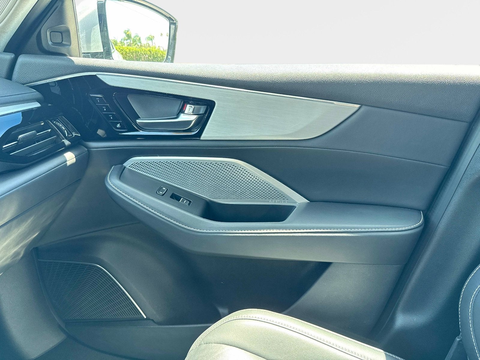 2023 Acura MDX w/Technology Package