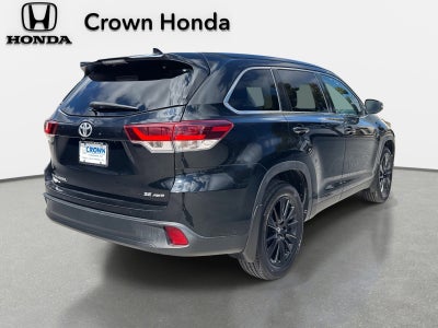 2019 Toyota Highlander SE