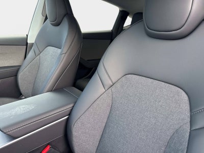 2026 Tesla Model Y Premium