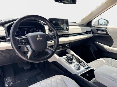 2023 Mitsubishi Outlander SEL