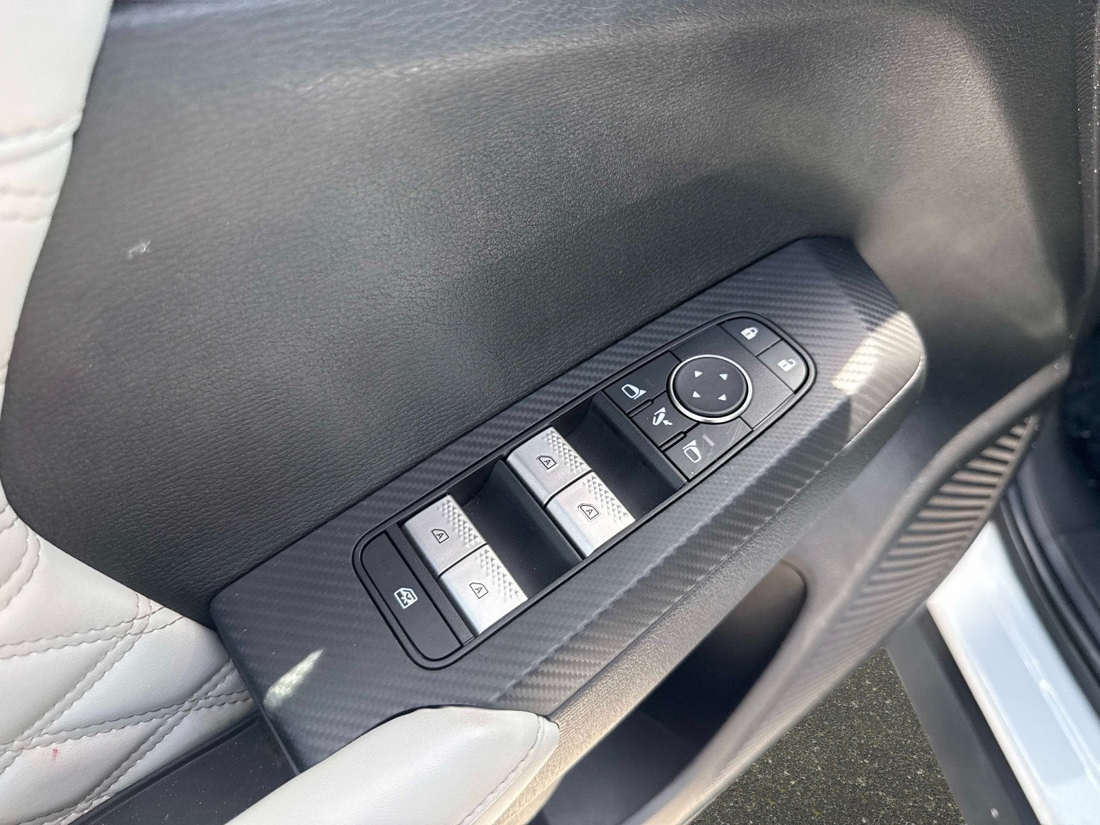 2023 Mitsubishi Outlander SEL