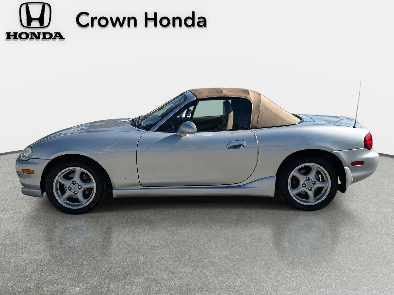 1999 Mazda Mazda MX-5 Miata Base