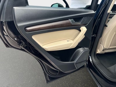 2023 Audi Q5 S line Premium