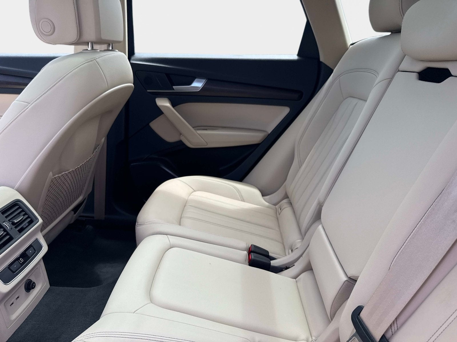 2023 Audi Q5 S line Premium