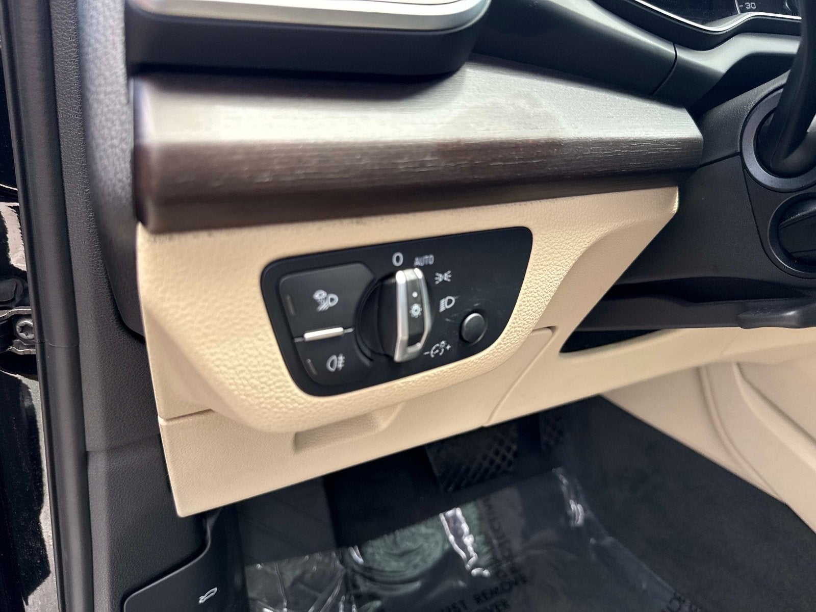 2023 Audi Q5 S line Premium