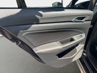 2022 Volkswagen Golf GTI SE