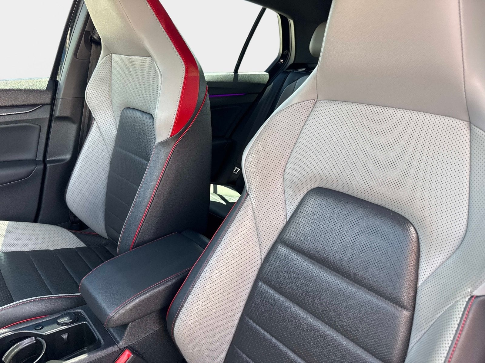 2022 Volkswagen Golf GTI SE