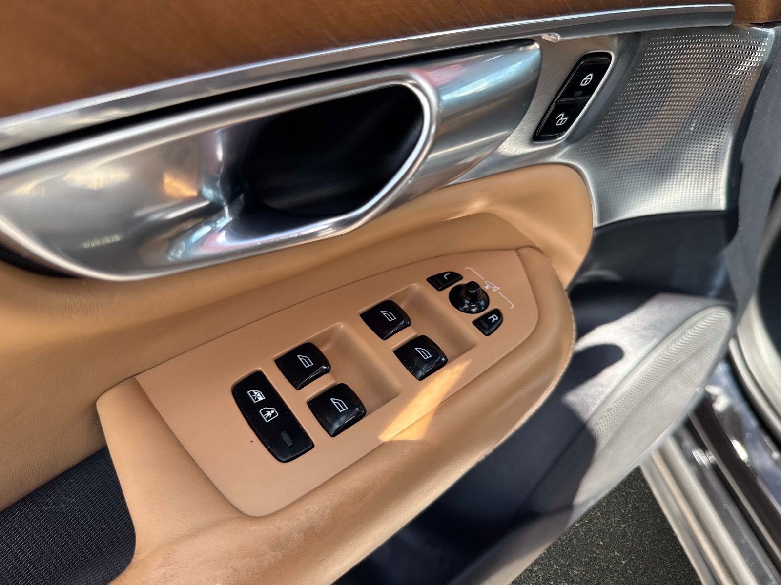2017 Volvo XC90 Inscription