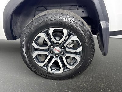 2023 GMC Canyon AT4
