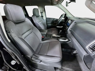 2024 Nissan Frontier SV
