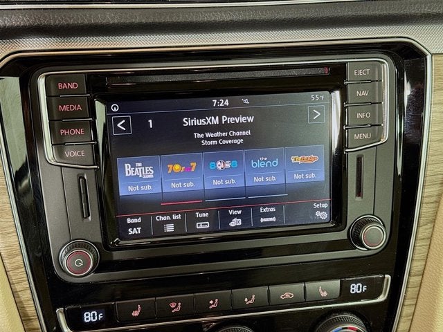 2017 Volkswagen Passat SEL Premium