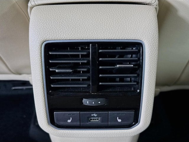 2017 Volkswagen Passat SEL Premium