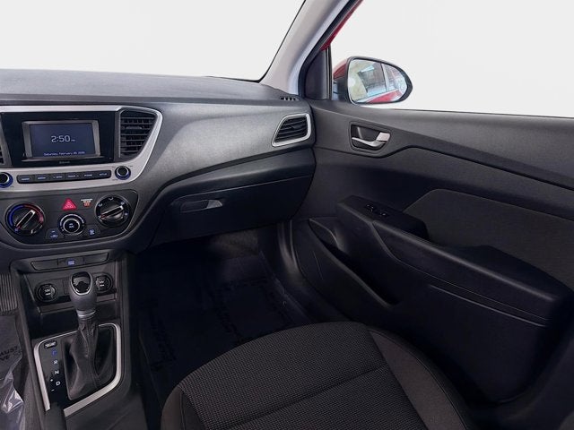 2022 Hyundai Accent SE