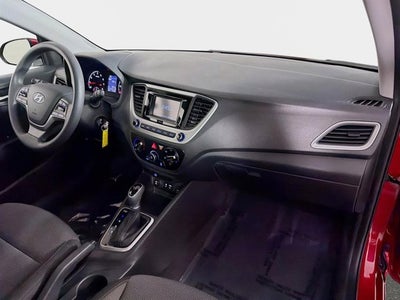 2022 Hyundai Accent SE