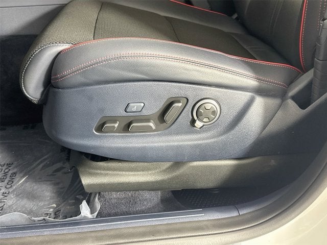 2024 Genesis GV70 2.5T