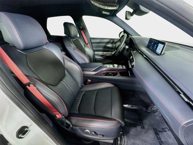 2024 Genesis GV70 2.5T