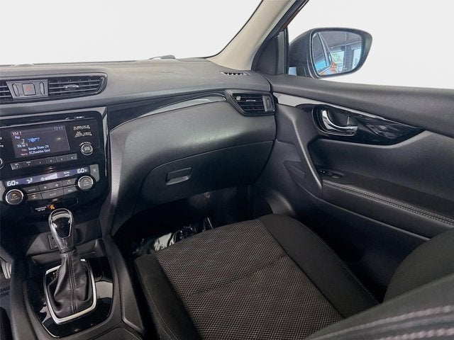 2017 Nissan Rogue Sport SV