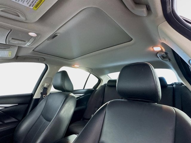 2022 INFINITI Q50 LUXE