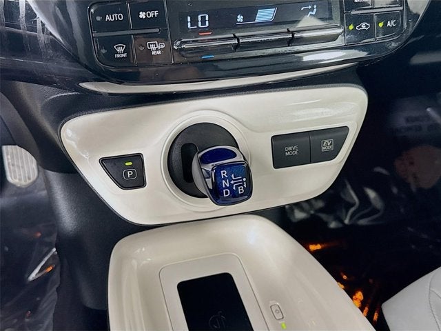 2017 Toyota Prius Three Touring