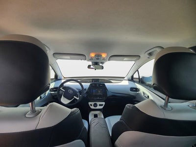 2017 Toyota Prius Three Touring
