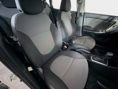 2012 Hyundai Accent GS
