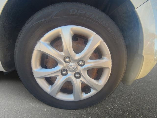 2012 Hyundai Accent GS