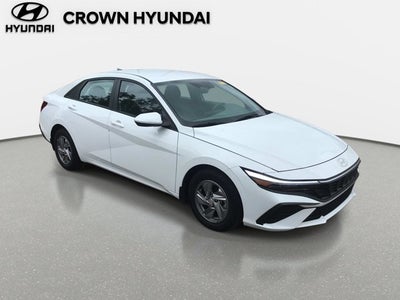 2024 Hyundai Elantra SE