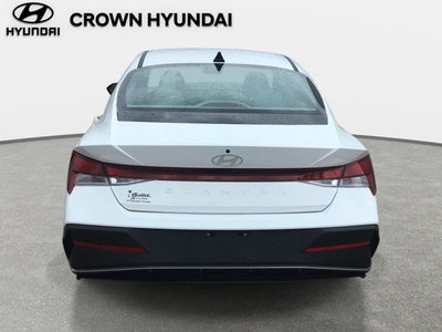 2024 Hyundai Elantra SE
