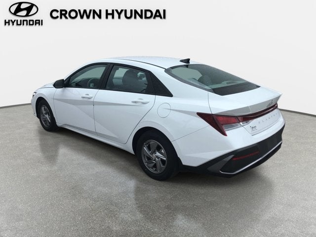 2024 Hyundai Elantra SE