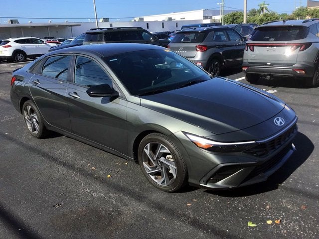 2025 Hyundai Elantra SEL Sport
