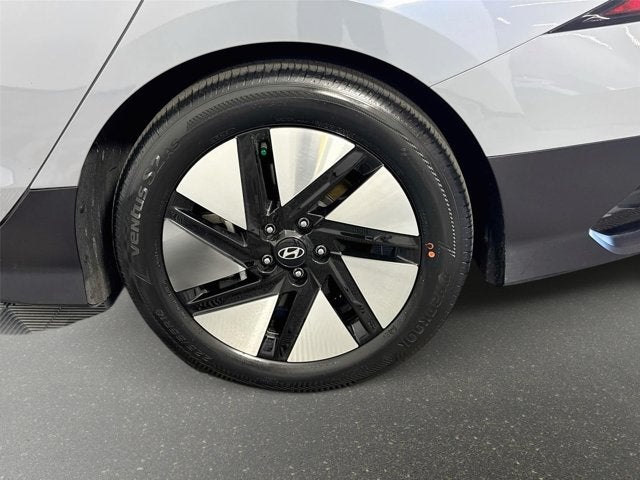 2024 Hyundai IONIQ 6 SE