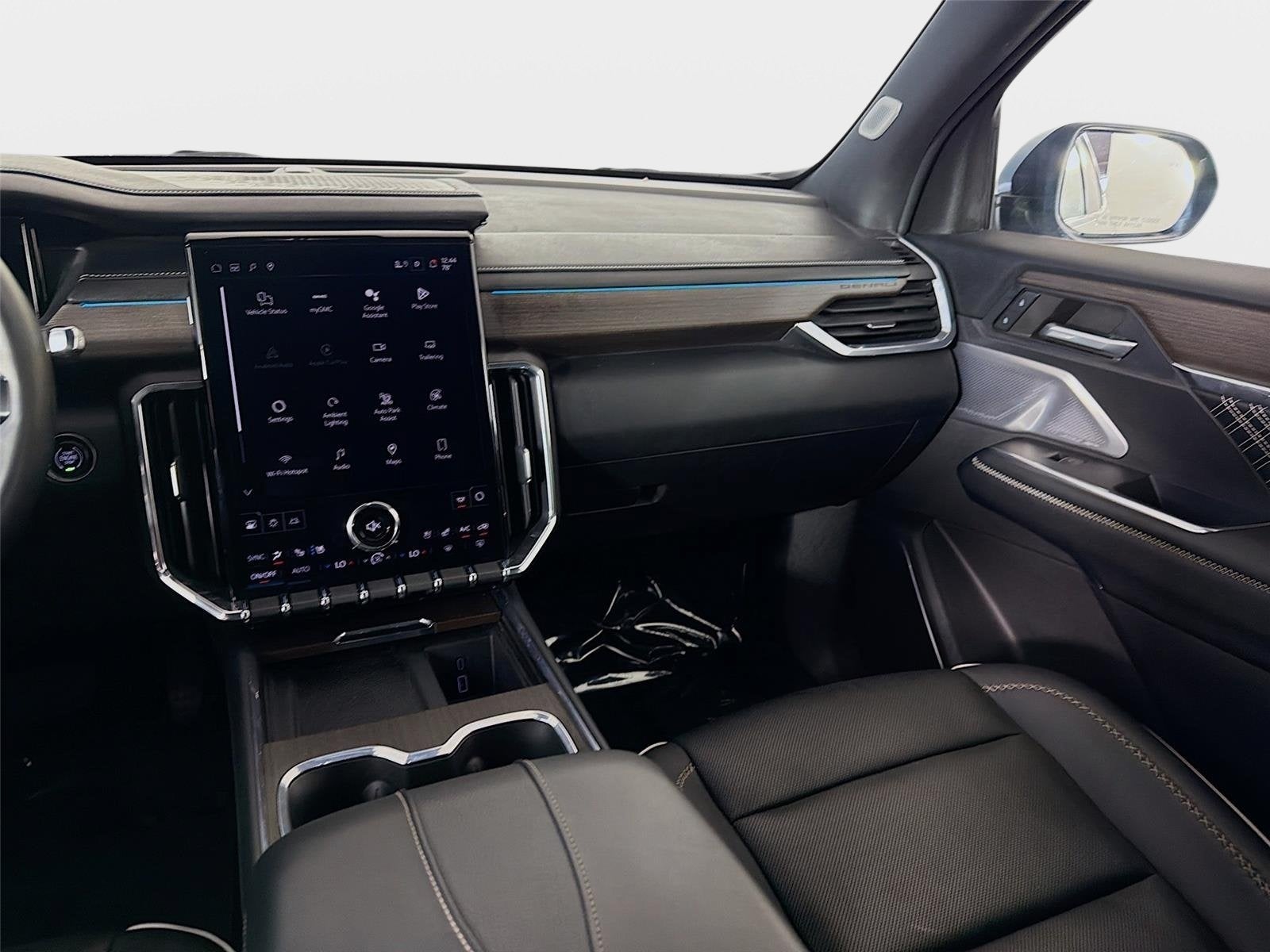 2024 GMC Acadia FWD Denali