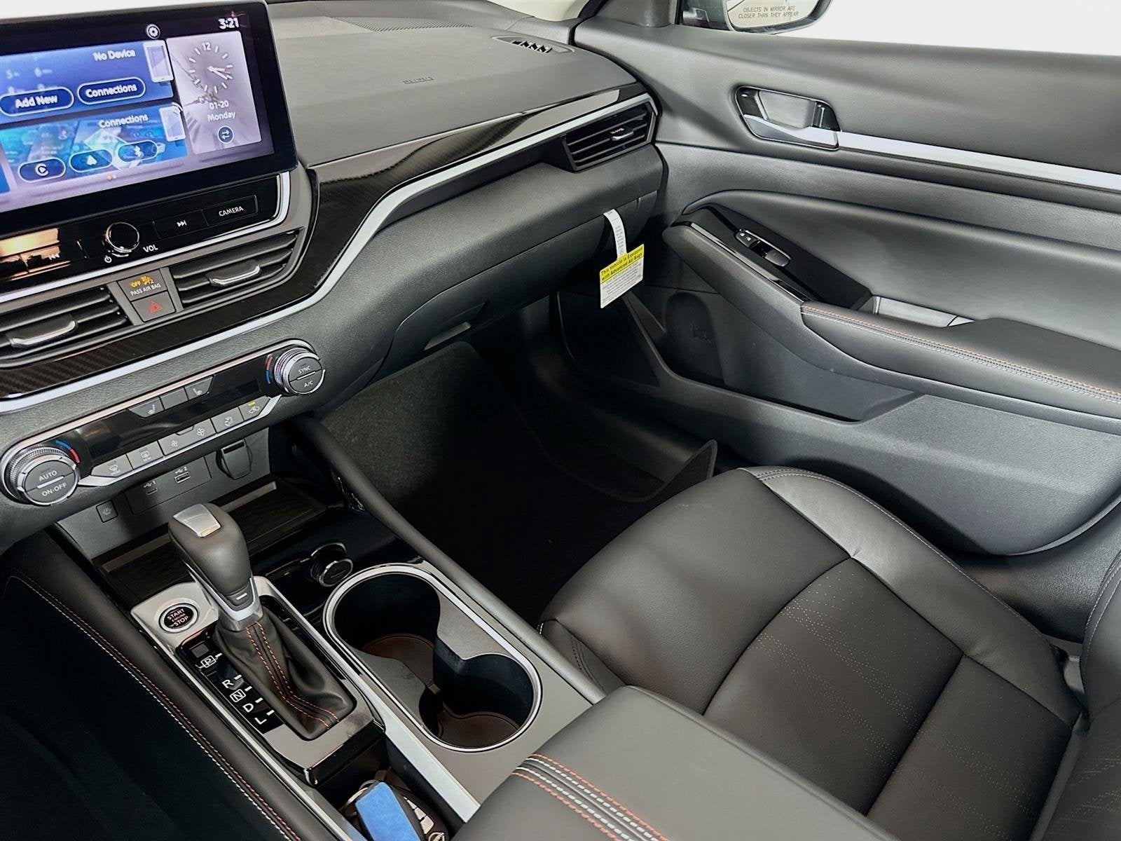 2025 Nissan Altima SR