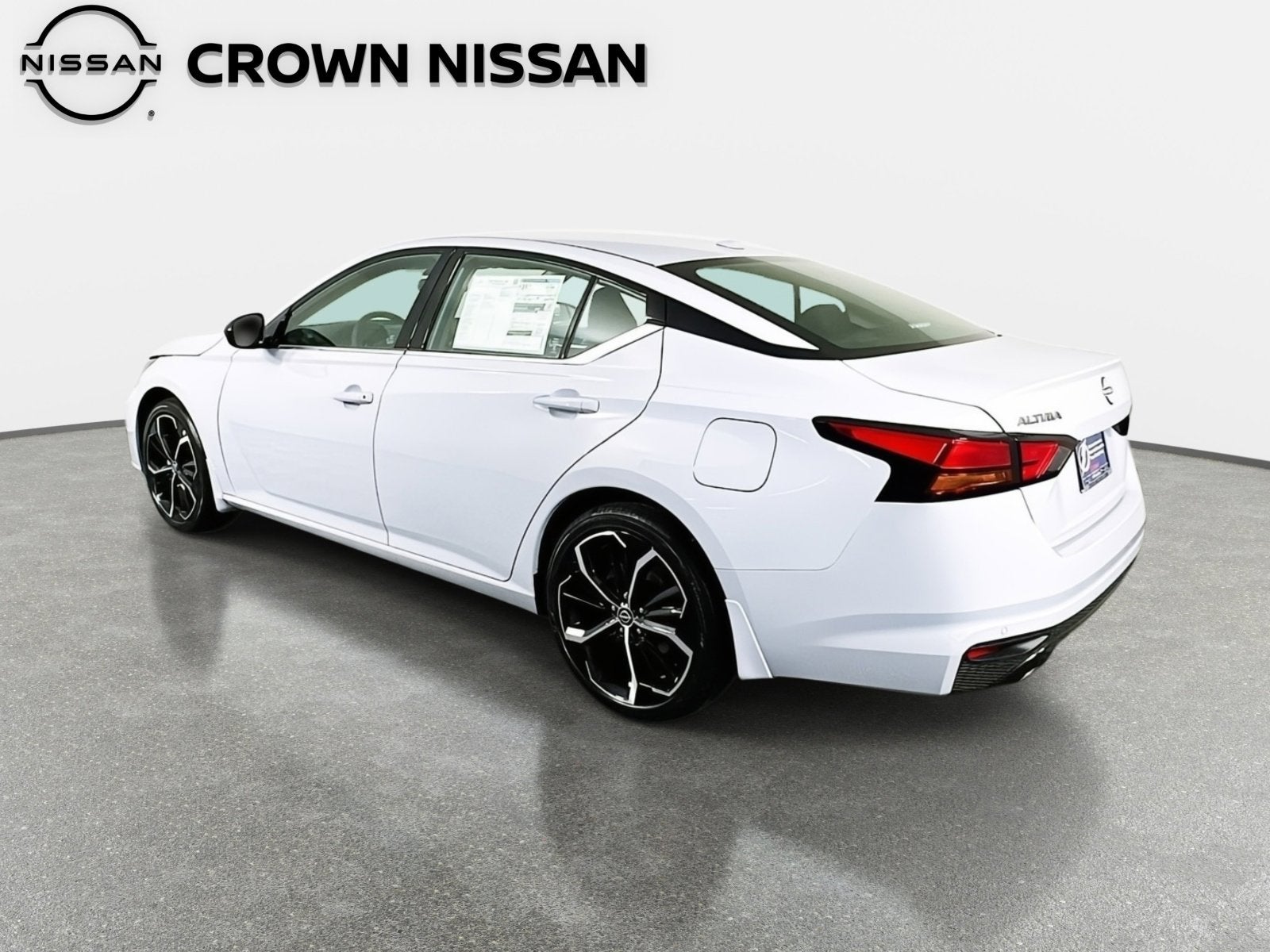 2025 Nissan Altima SR