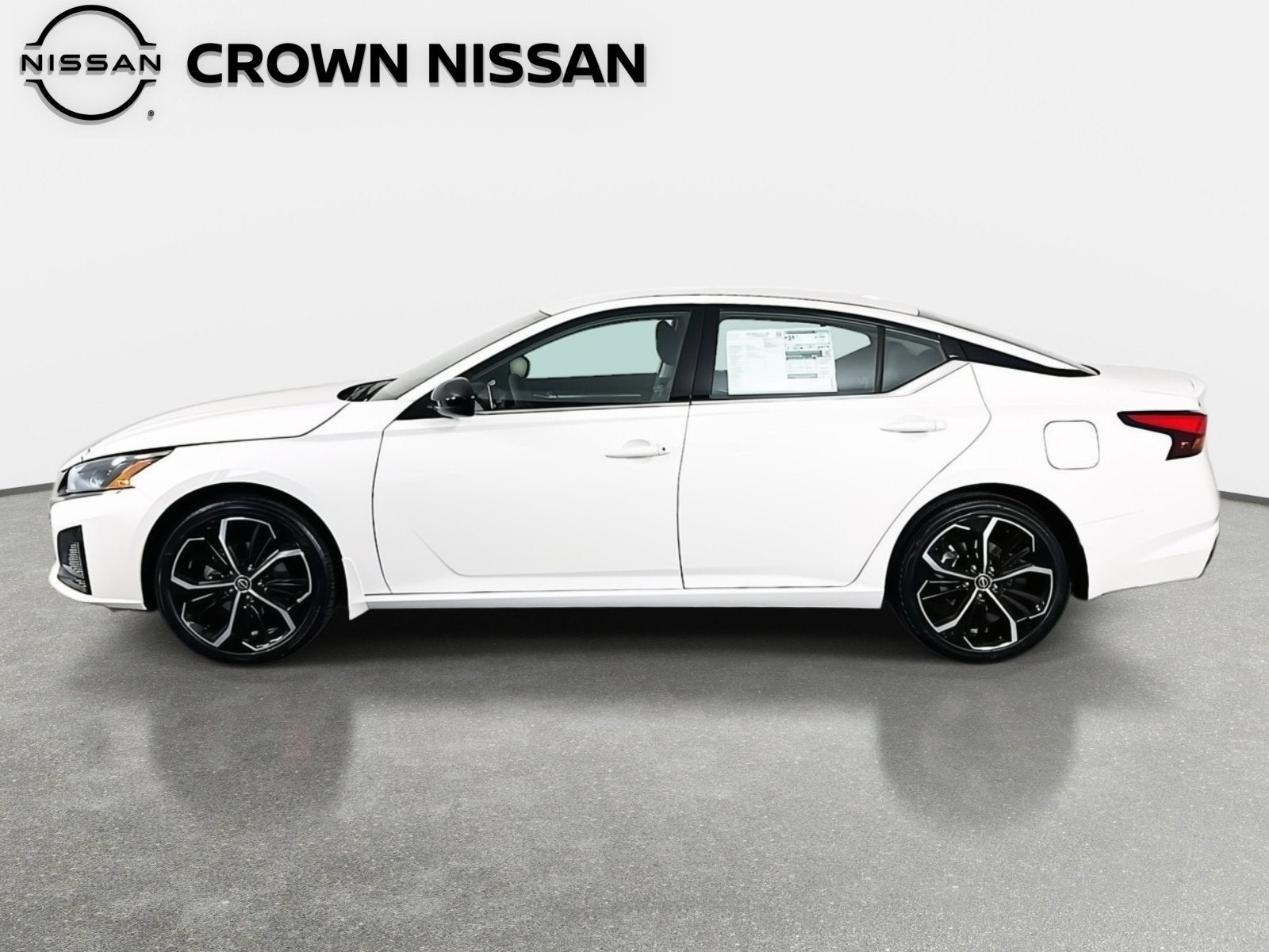 2025 Nissan Altima SR