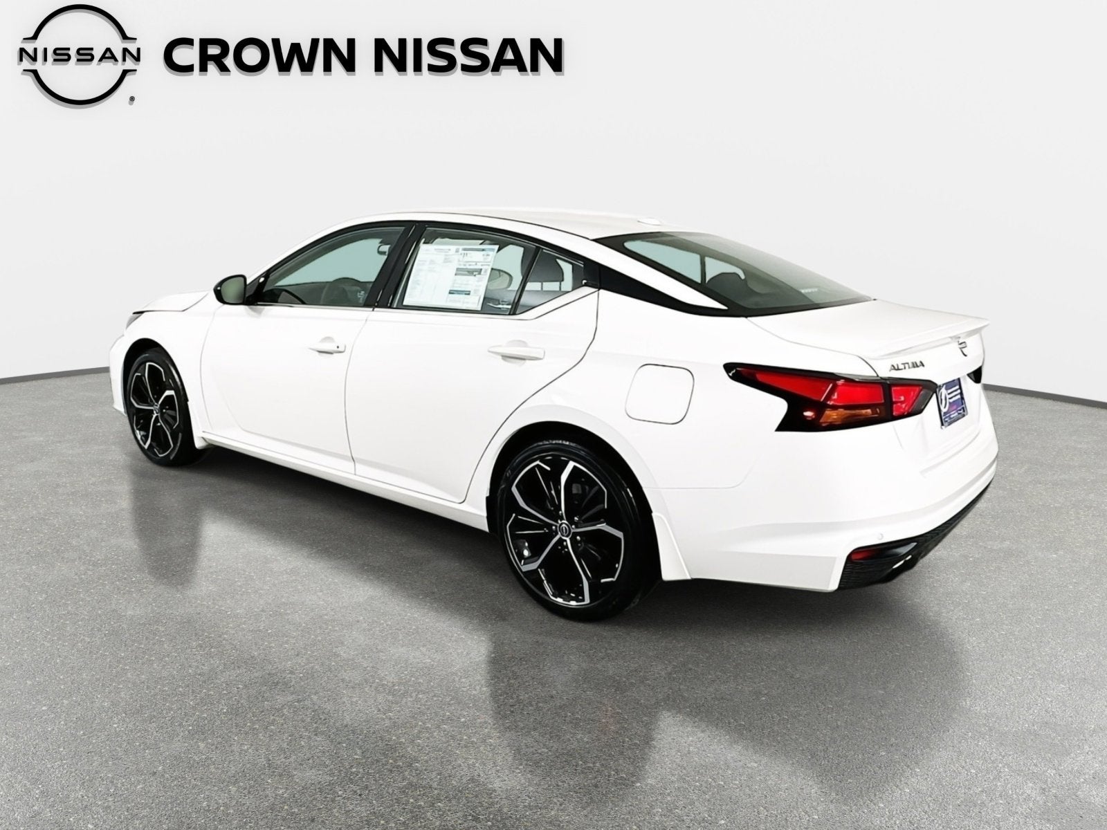 2025 Nissan Altima SR