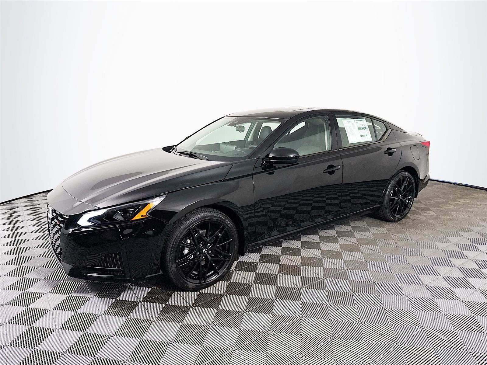 2026 Nissan Altima SR