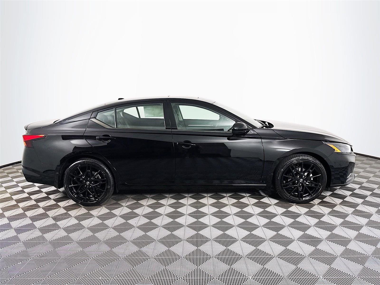 2026 Nissan Altima SR