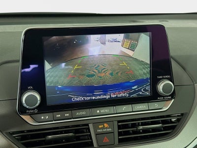 2025 Nissan Altima SR