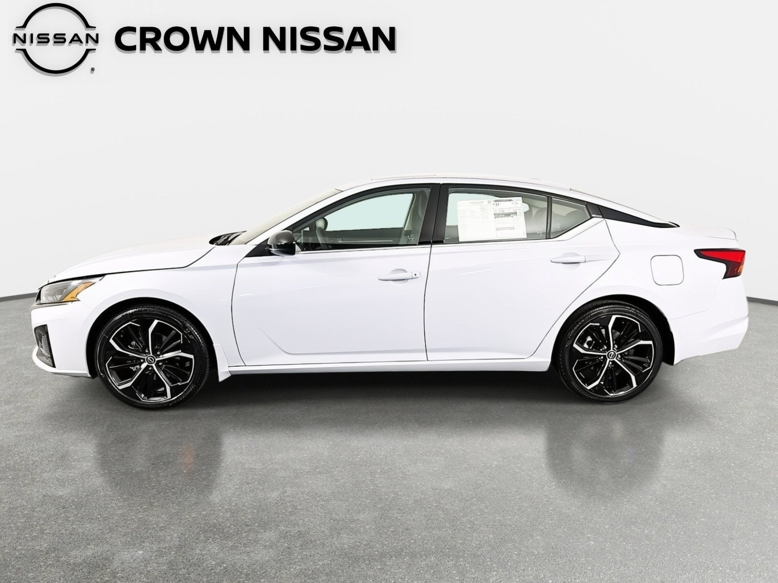 2025 Nissan Altima SR