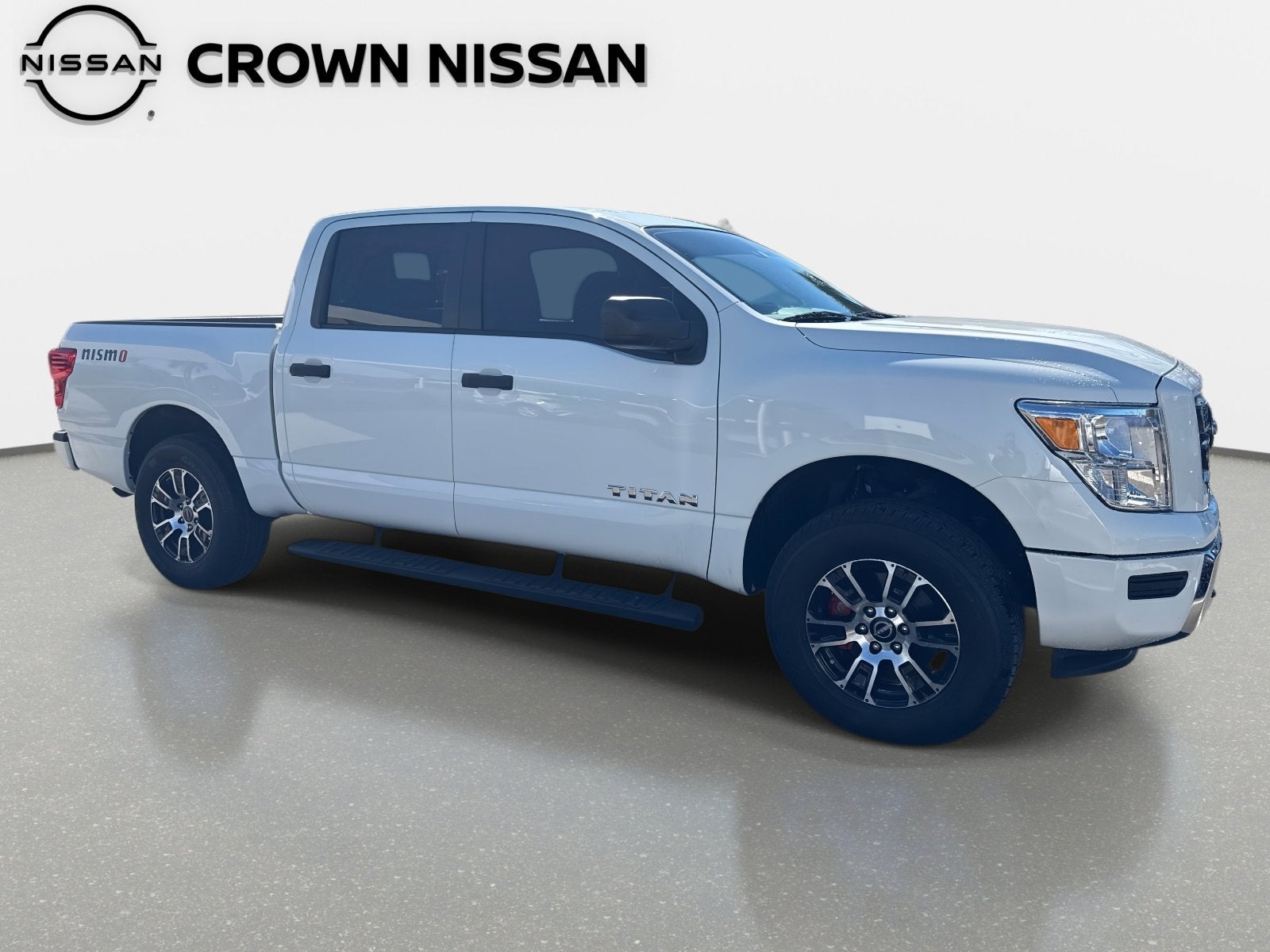 2024 Nissan Titan SV