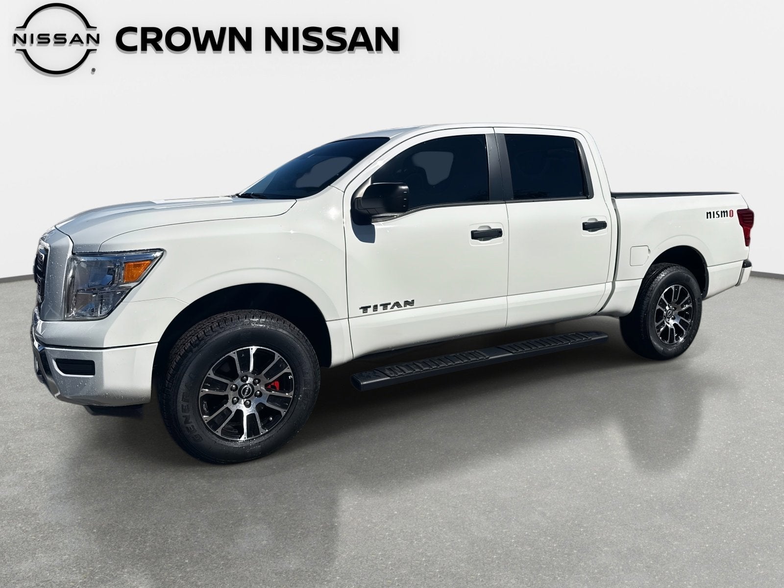 2024 Nissan Titan SV