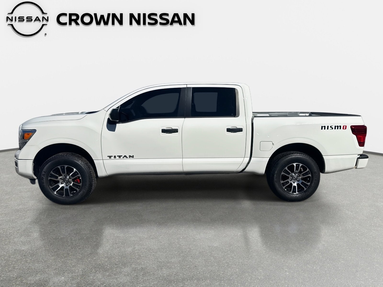2024 Nissan Titan SV