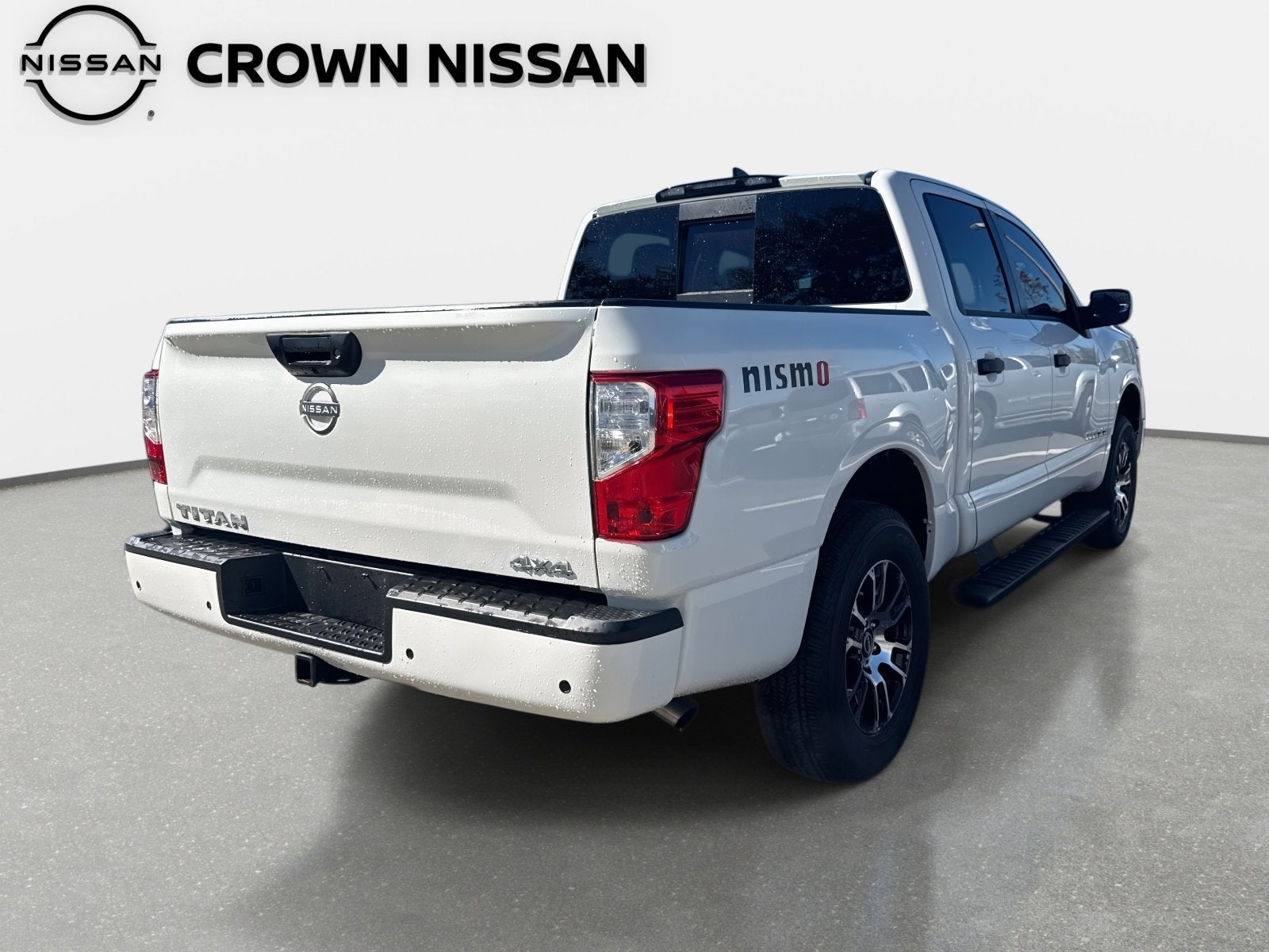 2024 Nissan Titan SV